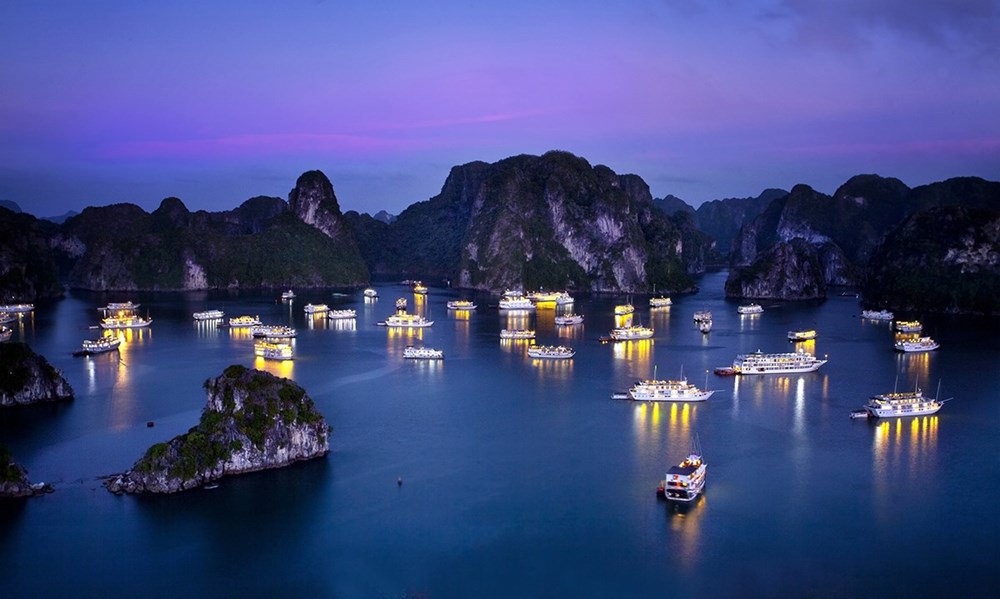 Vịnh Hạ Long biểu tượng du lịch hàng đầu của Việt Nam trên bản đồ du lịch thế giới - ảnh 1