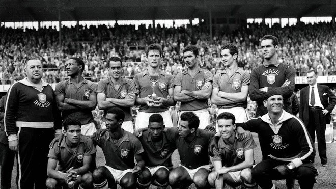 Lịch sử World Cup 1958: Brazil lần đầu đăng quang, Pele lên ngôi “vua“ - ảnh 12
