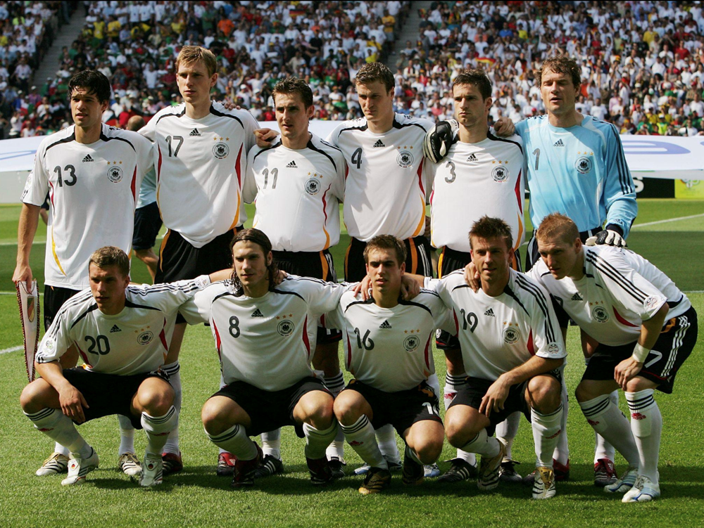 Chủ nhà World Cup: Lợi thế sân nhà là phúc hay họa? - ảnh 16