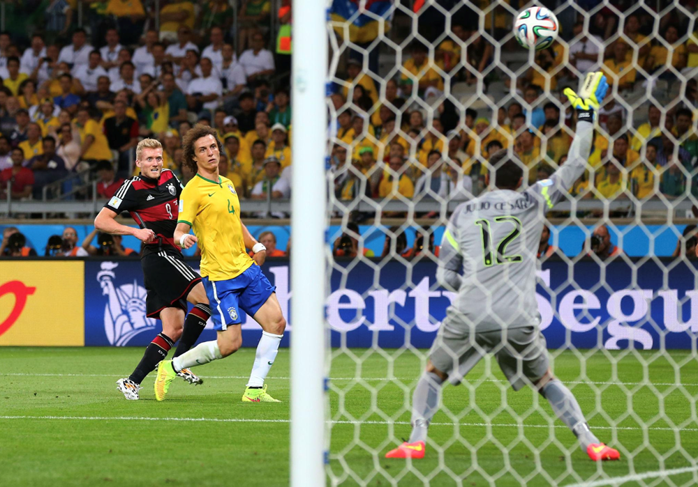 Chủ nhà World Cup: Lợi thế sân nhà là phúc hay họa? - ảnh 18