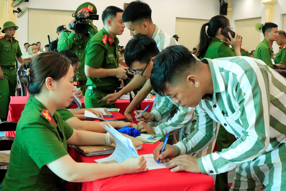 Hải Phòng, Quảng Ninh: Công bố Quyết định đặc xá cho gần 300 phạm nhân - ảnh 2