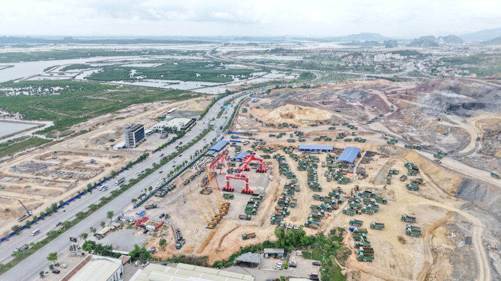 Đẩy nhanh, phấn đấu hoàn thành công tác GPMB tuyến đường sắt Hà Nội – Quảng Ninh - ảnh 1
