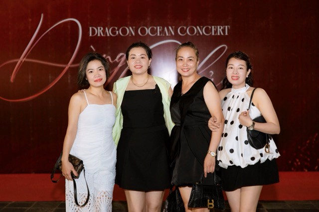 Dragon Ocean Concert 01 – “dòng chảy”: Hàng nghìn khán giả hòa nhịp cảm xúc trong đêm nhạc bên biển Đồ Sơn - ảnh 2