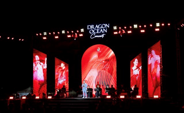 Dragon Ocean Concert 01 – “dòng chảy”: Hàng nghìn khán giả hòa nhịp cảm xúc trong đêm nhạc bên biển Đồ Sơn - ảnh 1