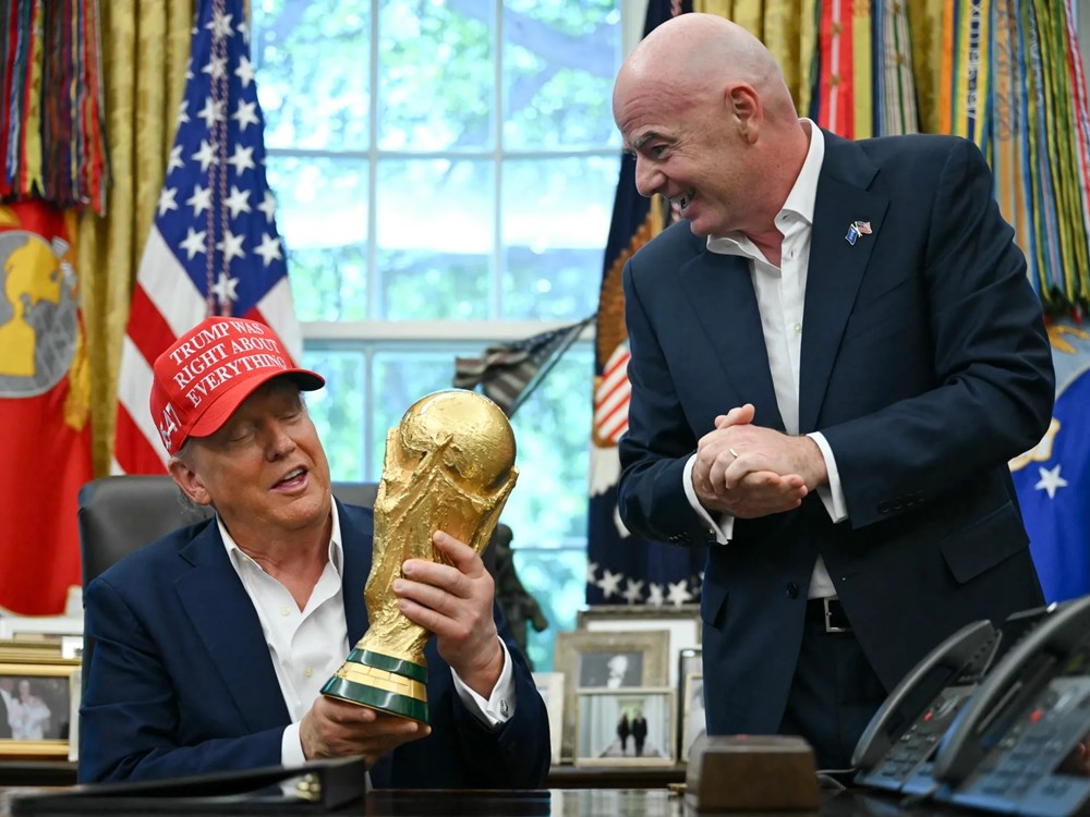 Tổng thống Mỹ sẽ trao cúp vô địch World Cup 2026 - ảnh 1