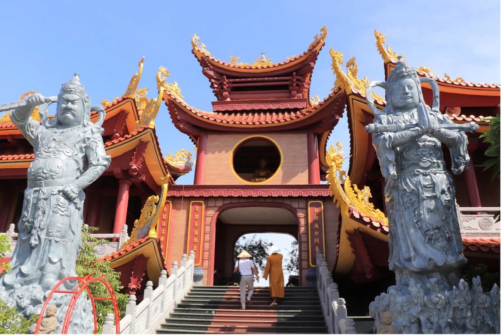 Chùa Bầu – Cổ tự linh thiêng trên thế “đầu rồng“ - ảnh 1