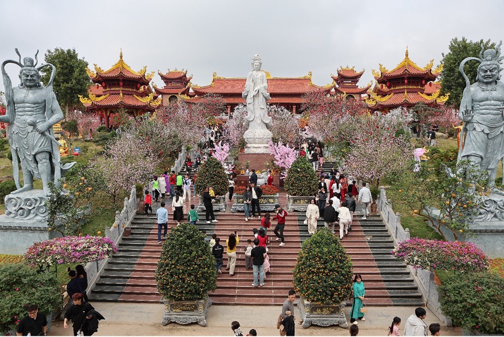 Chùa Bầu – Cổ tự linh thiêng trên thế “đầu rồng“ - ảnh 4