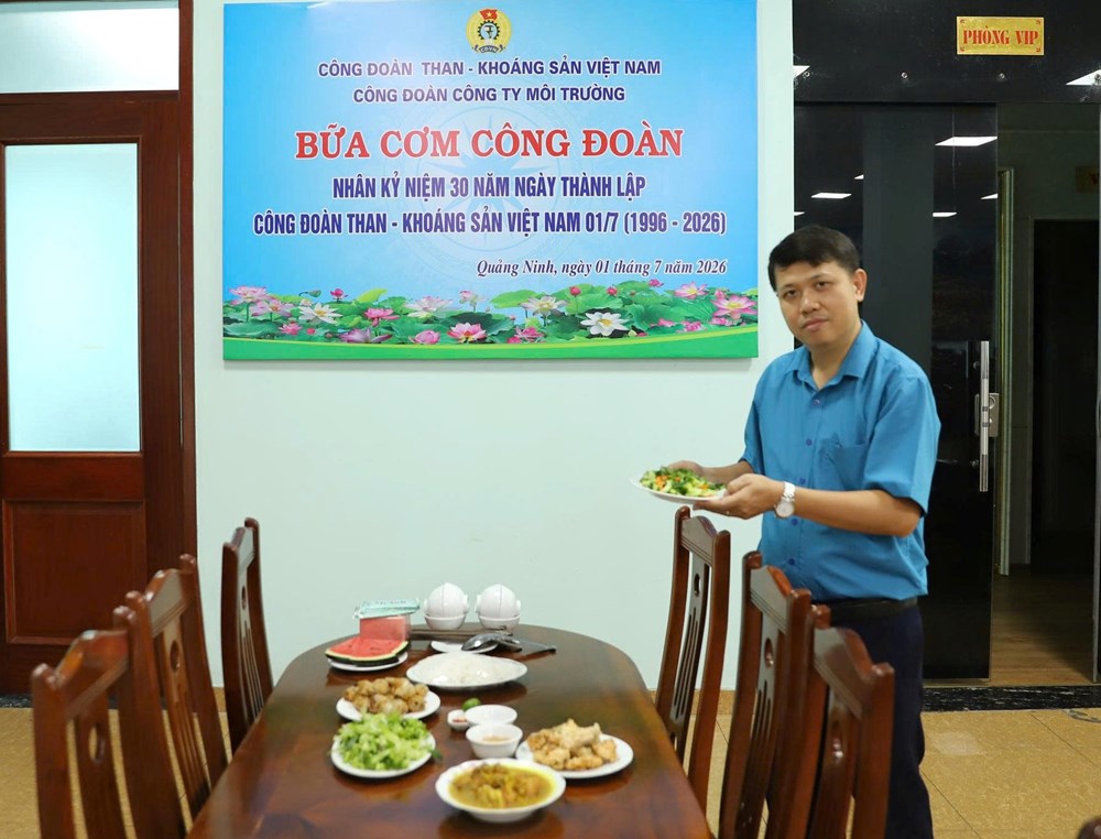 Ấm áp “Bữa cơm Công đoàn” - Hoạt động đầy ý nghĩa đối với cán bộ công nhân viên - ảnh 1