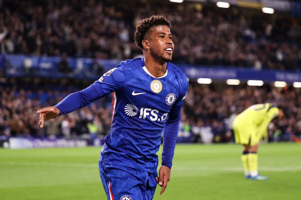 Tin chuyển nhượng 7.7: Arsenal nhắm Wan-Bissaka, Tottenham theo đuổi Leão và Gakpo - ảnh 2