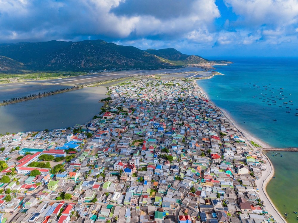 Nam Khánh Hòa đang thiếu điều gì để hoàn thiện một cực tăng trưởng mới? - ảnh 2
