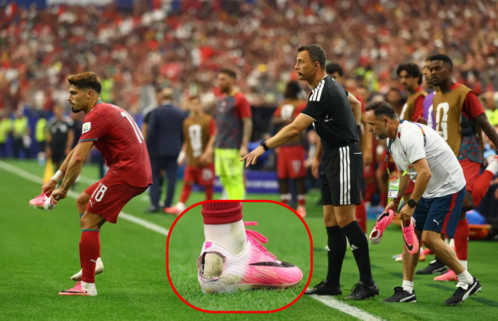Vì sao Pedro Neto cắt hở gót giày khi đá World Cup? - ảnh 1