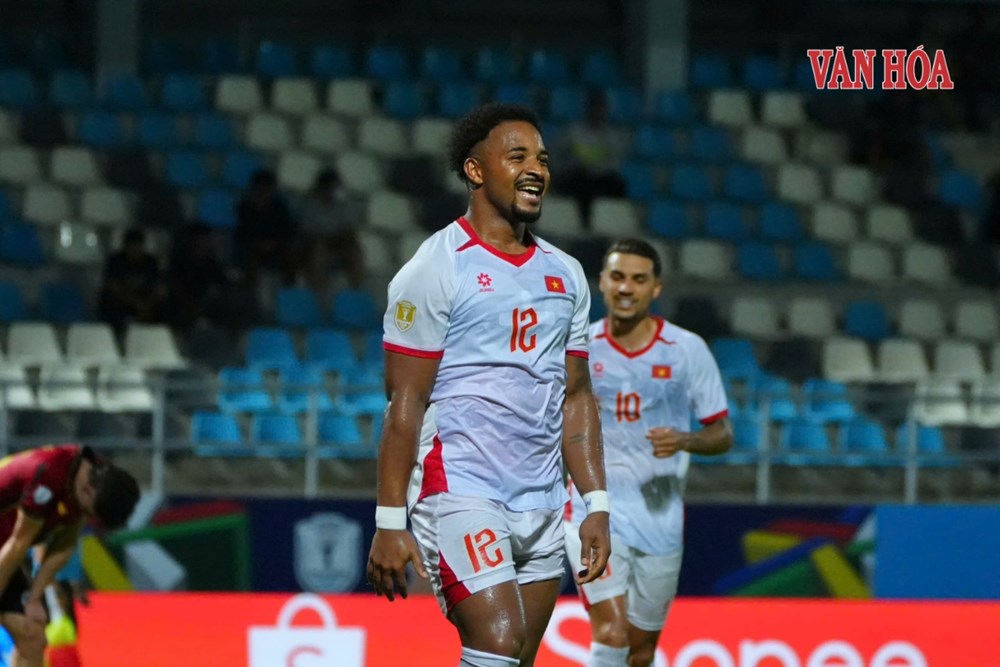 Tam tấu Đình Bắc - Xuân Son - Hoàng Hên tạo cơn mưa bàn thắng vào lưới Timor Leste - ảnh 8