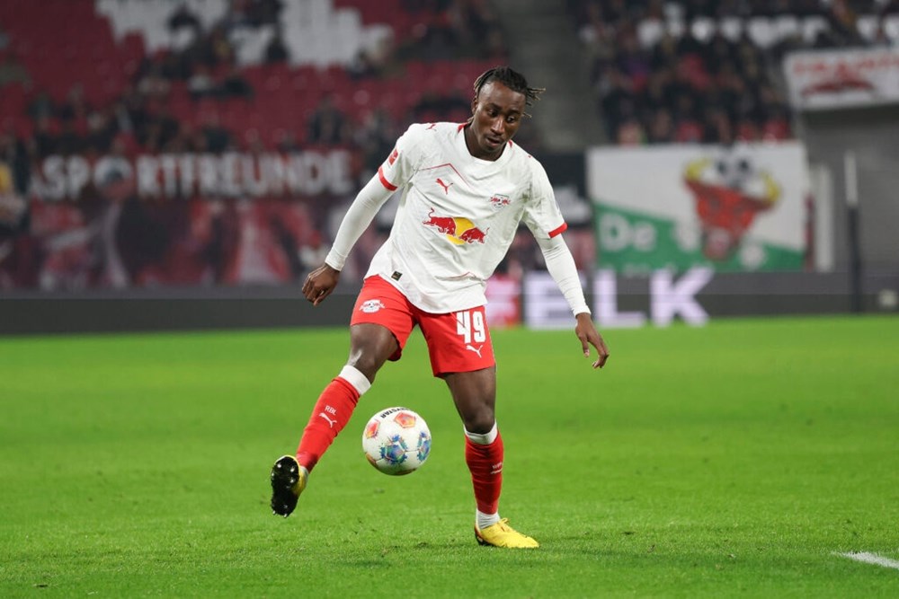 Tin chuyển nhượng 26.7: Arsenal thăm dò Vinícius, Real Madrid hụt Diomande - ảnh 2