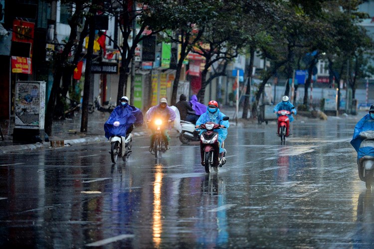 Thời tiết hôm nay 2.8: Bắc Bộ mưa dông cục bộ, cục bộ có nơi mưa to - ảnh 1