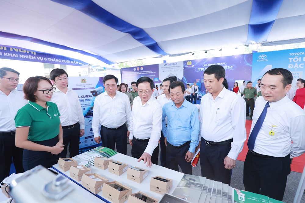 Bộ VHTTDL ký kết hợp tác với Phú Thọ: Lấy dữ liệu làm nền tảng quản trị du lịch - ảnh 5