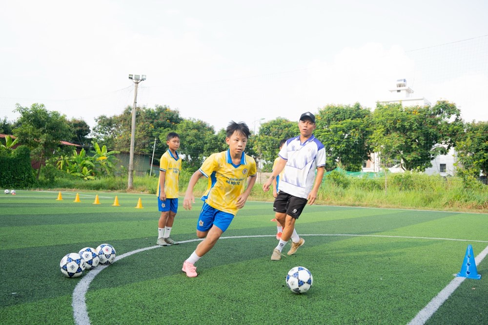 U11 CLB Bóng đá Hà Nội: Chiếc cúp vô địch của cả hệ thống - ảnh 5