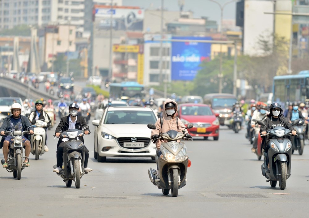Thời tiết ngày 13.8: Bắc Bộ và Trung Bộ nắng nóng gay gắt - ảnh 1