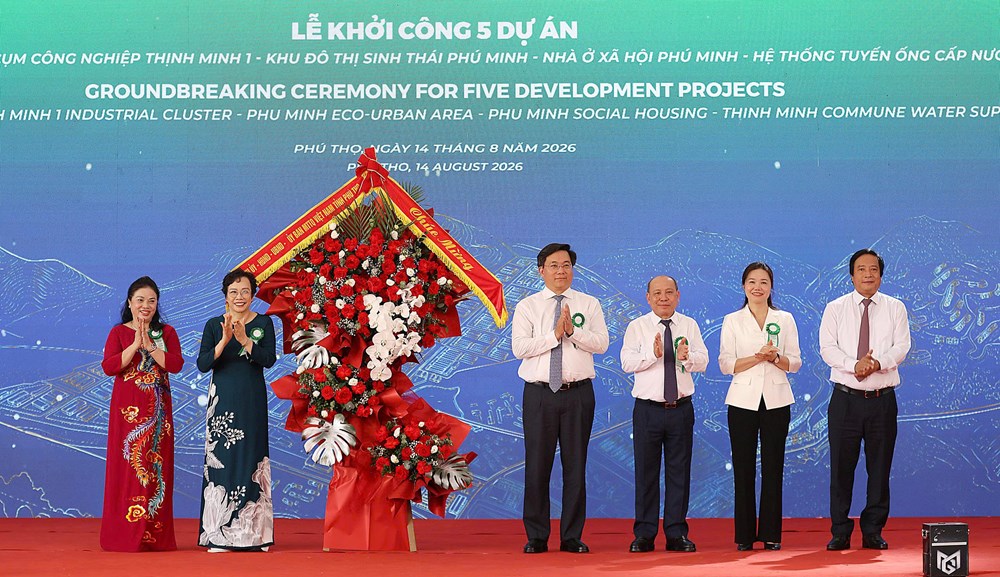 Phó Thủ tướng Phạm Thị Thanh Trà dự Lễ khởi công tổ hợp 5 dự án trọng điểm gần 7.600 tỉ tại Phú Thọ - ảnh 4