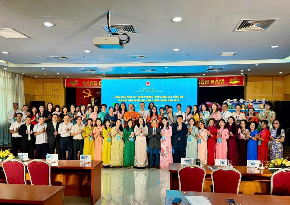 Để tiếng Việt sống cùng thế hệ trẻ kiều bào - ảnh 1