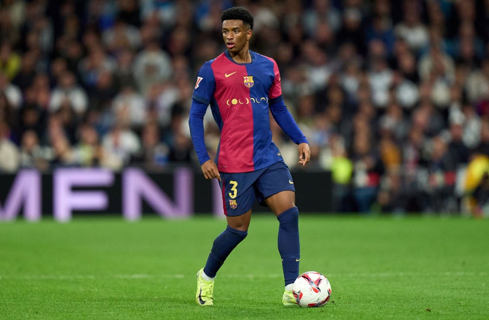Tin chuyển nhượng 21.8: Man United tiếp cận Balde sau trở ngại vụ Lewis Hall - ảnh 3