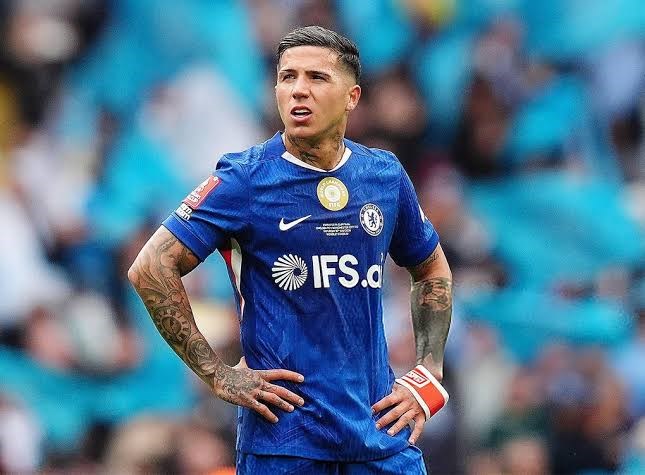 Tin chuyển nhượng 26.8: Man United đón Baleba, Man City phá két vì Enzo - ảnh 2