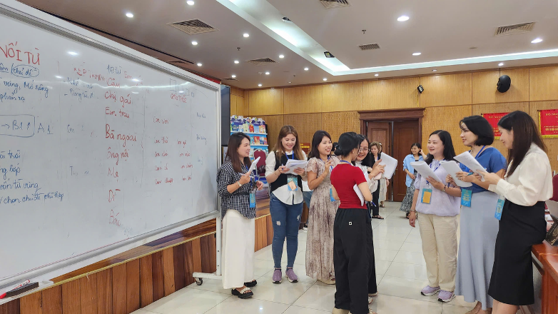 NXBGDVN tiếp tục đồng hành cùng giáo viên người Việt Nam ở nước ngoài trong hành trình giữ gìn và lan tỏa tiếng Việt - ảnh 5