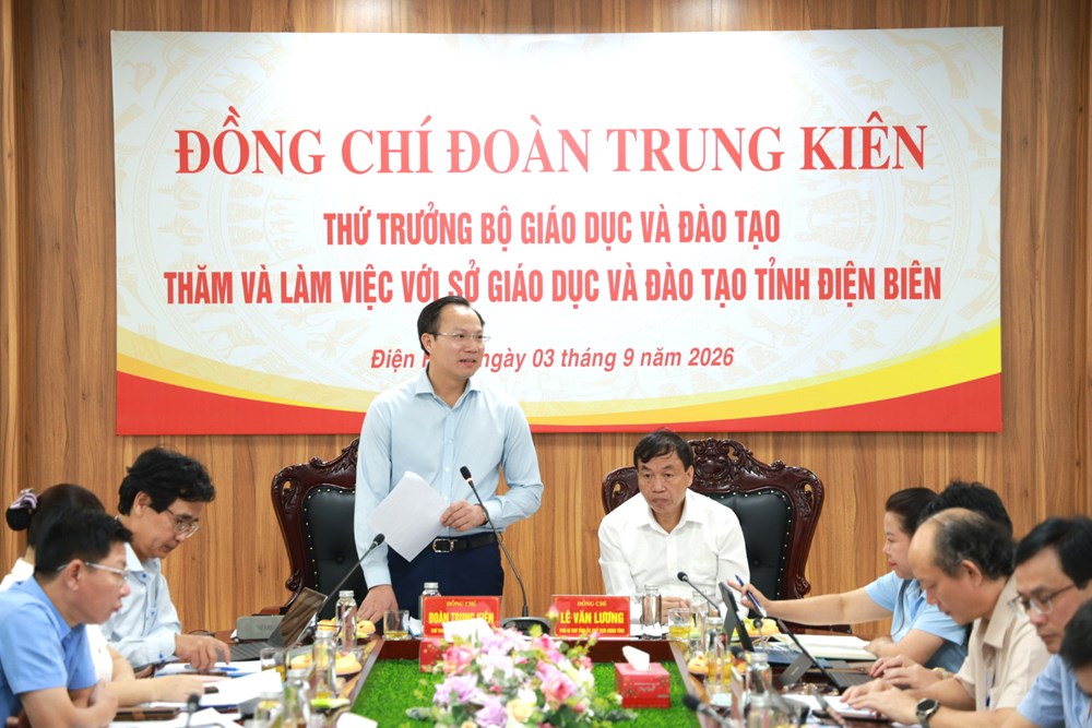 Mang trang sách đến những ngôi trường mới nơi biên cương Điện Biên - ảnh 1