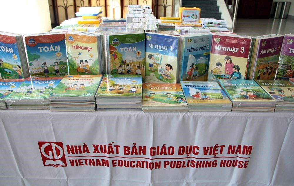 NXBGDVN phát hành 228 triệu bản sách giáo khoa, ưu tiên học sinh vùng khó khăn - ảnh 2