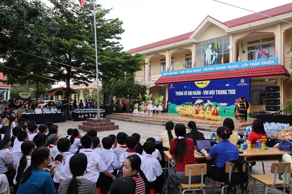 Gần 40.000 trẻ em cả nước vui đón Trung thu cùng Vinamilk - ảnh 2