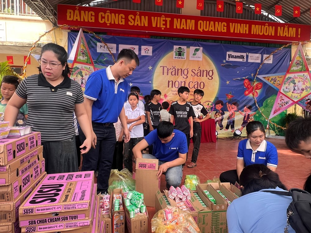 Gần 40.000 trẻ em cả nước vui đón Trung thu cùng Vinamilk - ảnh 4