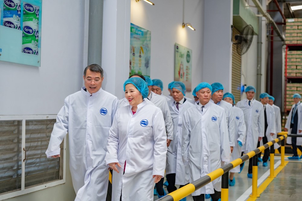 Thủ tướng Chính phủ Lê Minh Hưng thăm AngkorMilk, dấu ấn đầu tư quốc tế của Vinamilk - ảnh 2