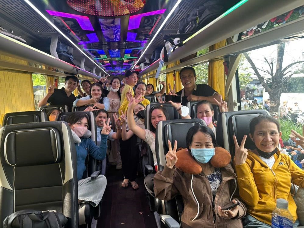 Biển xanh sau những ca làm - ảnh 1