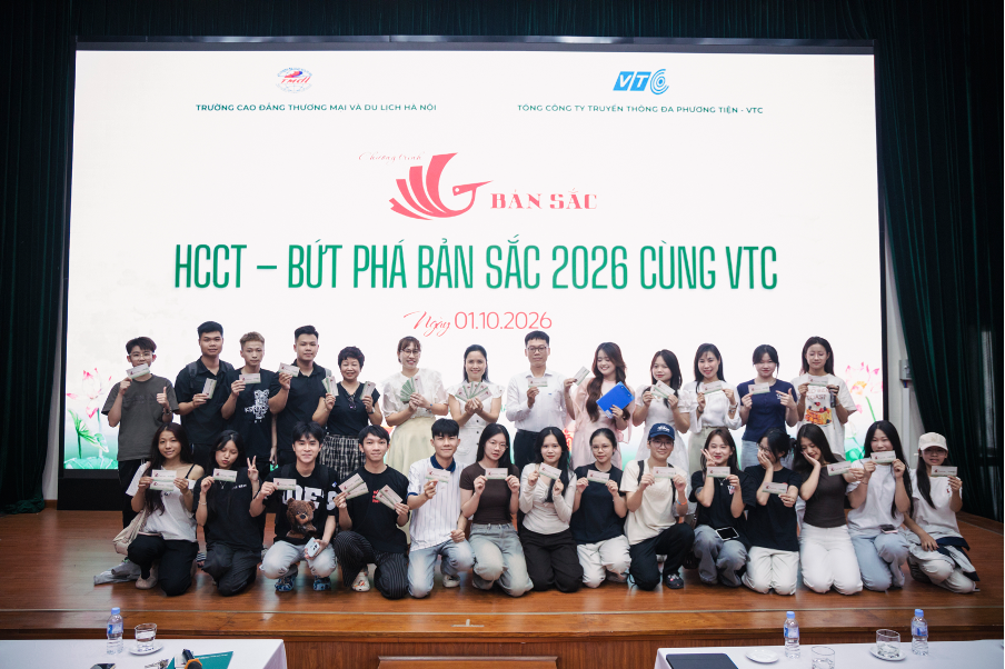 Gen Z say mê “Bản Sắc”: Khi học lịch sử, văn hóa trở thành một trải nghiệm mới lạ của người trẻ - ảnh 11