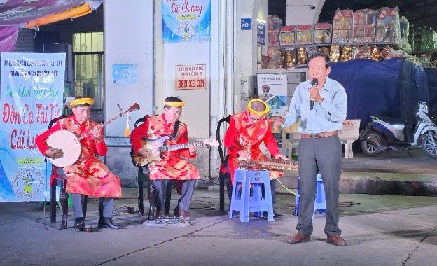 Câu ca còn hẹn người về - ảnh 1