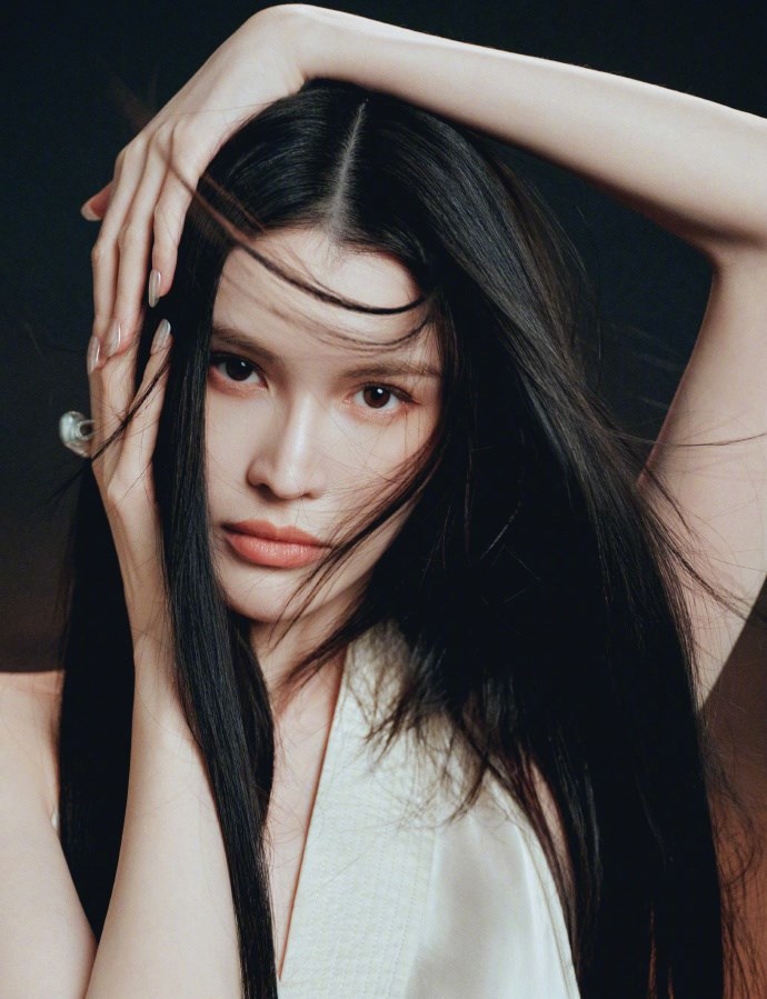 Siêu mẫu U40 công khai quá trình “độ nhan sắc” sau khi sinh con, 1 bài đăng mà lên ngay xu hướng - ảnh 5