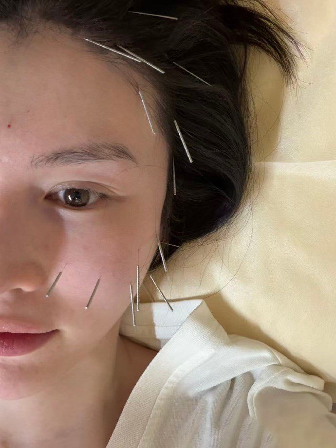 Siêu mẫu U40 công khai quá trình “độ nhan sắc” sau khi sinh con, 1 bài đăng mà lên ngay xu hướng - ảnh 4