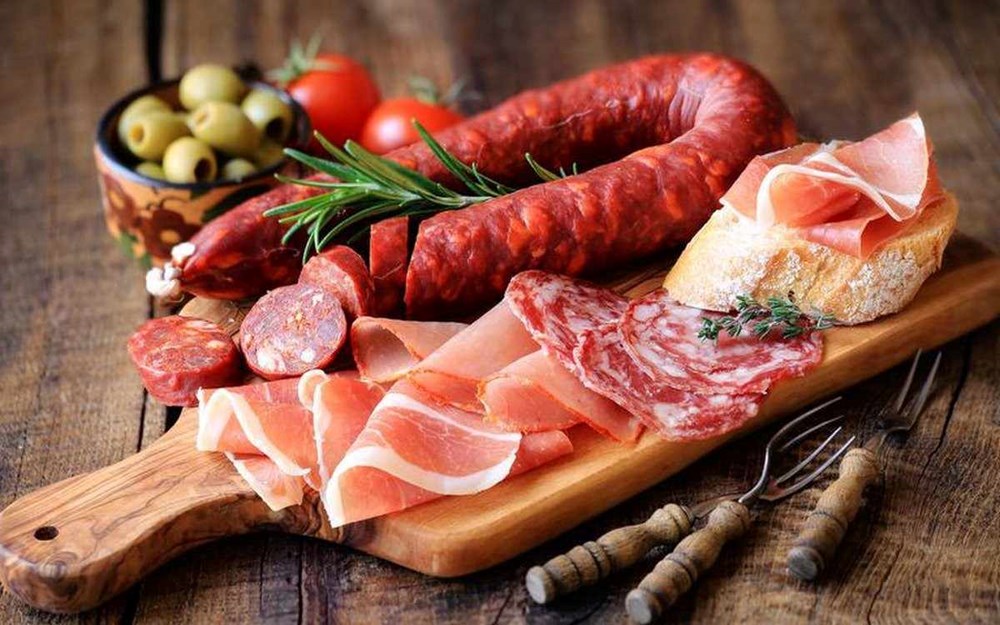 Trà xanh có nhiều lợi ích, nhưng uống sai cách có thể gây hậu quả khó lường - ảnh 2