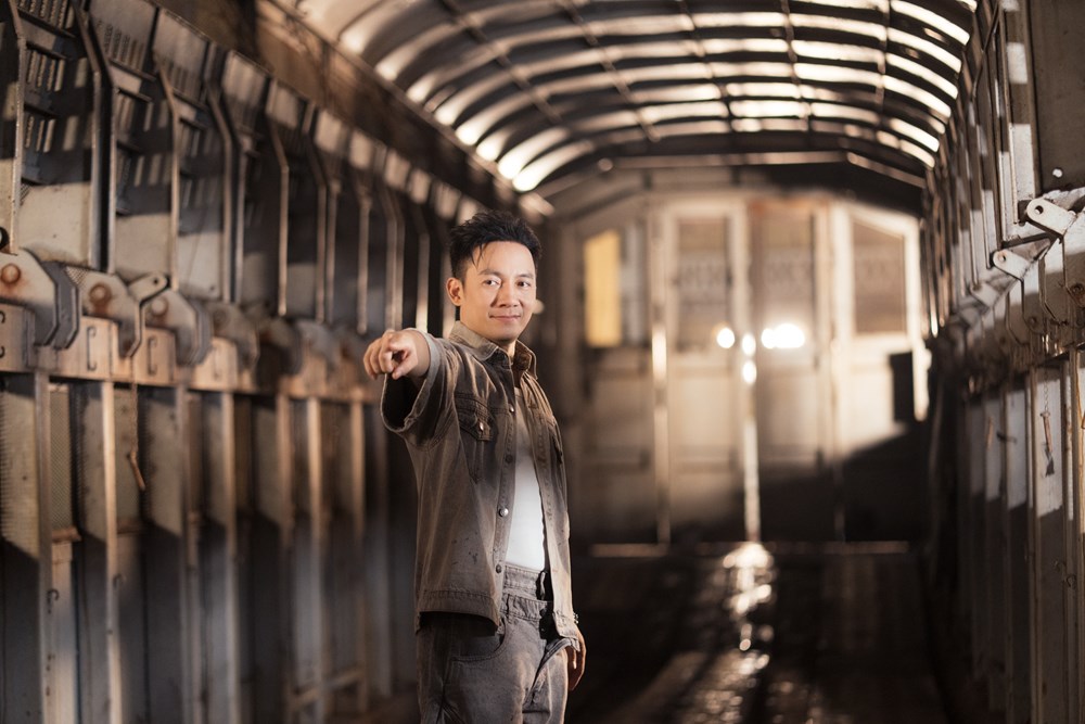 Đinh Tiến Đạt gây bất ngờ khi rẽ hướng R&B, tung bản nhạc “gây nhớ” - ảnh 1