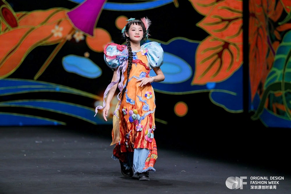 “Việt Nam Đa Sắc 2026”: Khi di sản cất lời trên sàn diễn thời trang quốc tế - ảnh 4