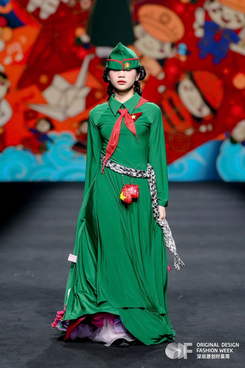 “Việt Nam Đa Sắc 2026”: Khi di sản cất lời trên sàn diễn thời trang quốc tế - ảnh 8