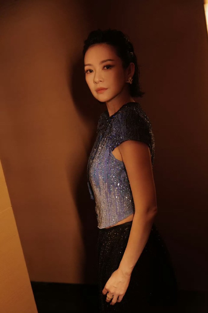 Chương Tử Di “trắng tay” tại Kim Tượng: “Thiên nga bạc” vẫn khiến người khác nể phục - ảnh 1