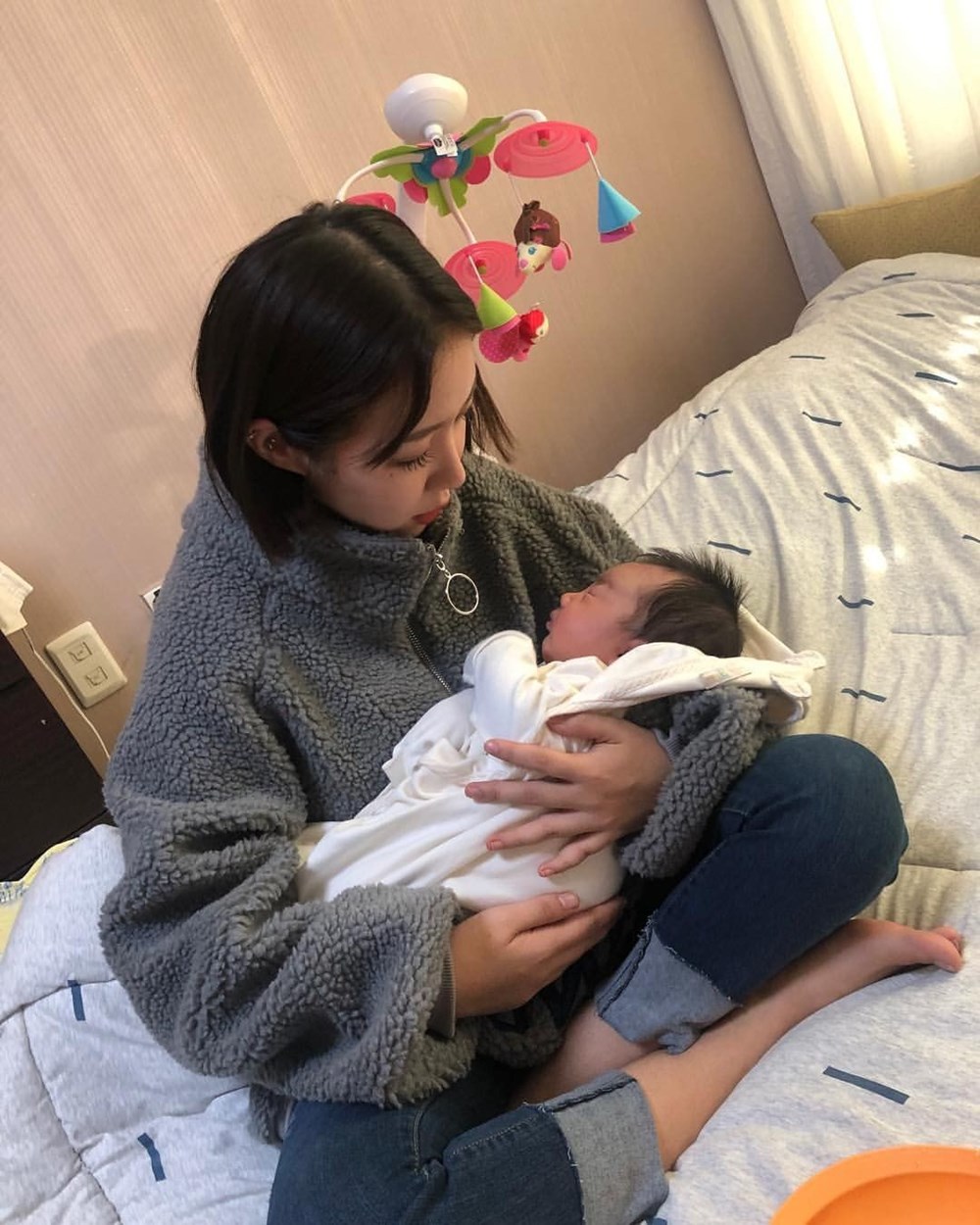 Con vừa khóc mẹ đã hoảng loạn: Hóa ra nguyên nhân không phải do người mẹ tồi - ảnh 1