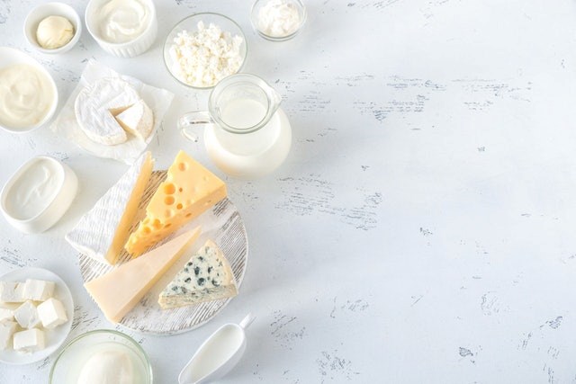 Tại sao sữa chua cứ hễ thêm chữ “Hy Lạp” là giá lại tăng vọt từ 40-50% so với sữa chua thường? Giảm cân nên chọn loại nào? - ảnh 1