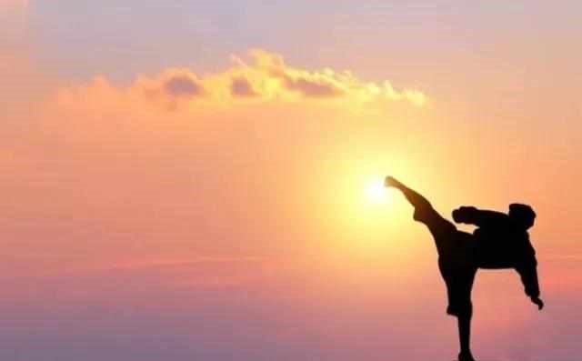 Công bố những hành vi khiến nam giới “hao tổn dương khí“: Không phải rượu bia và thuốc lá, vị trí số 1 rất nhiều người đang mắc - ảnh 3