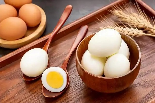Người trung niên dễ té ngã vì teo cơ, chuyên gia khuyên ăn 5 thực phẩm phục hồi cơ bắp - ảnh 4