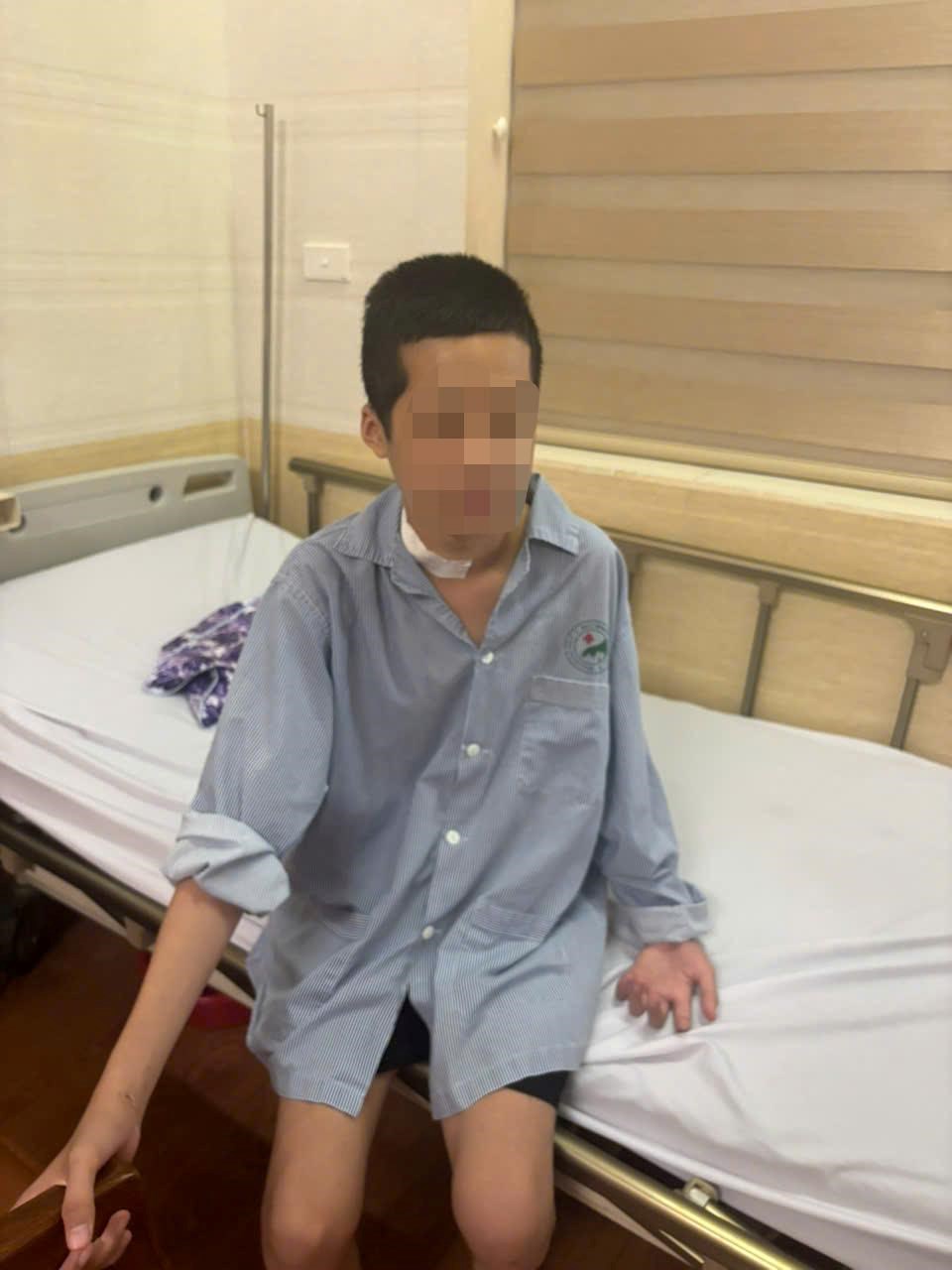 Bé trai 12 tuổi ngừng tim do đuối nước được cứu sống kì diệu - ảnh 2