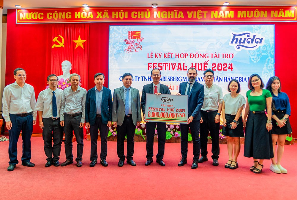 Tài trợ 8 tỉ đồng cho Festival Huế 2024 - ảnh 1