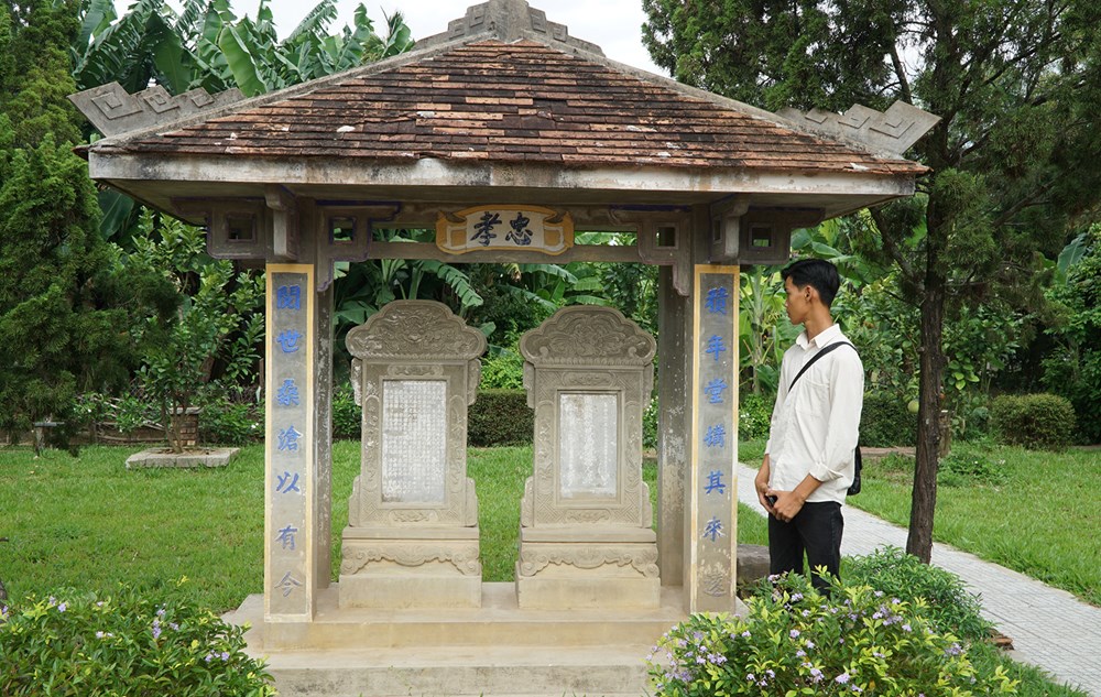 Dâng hương tưởng niệm 150 năm ngày mất của “ông tổ” nhiếp ảnh Việt Nam - ảnh 3