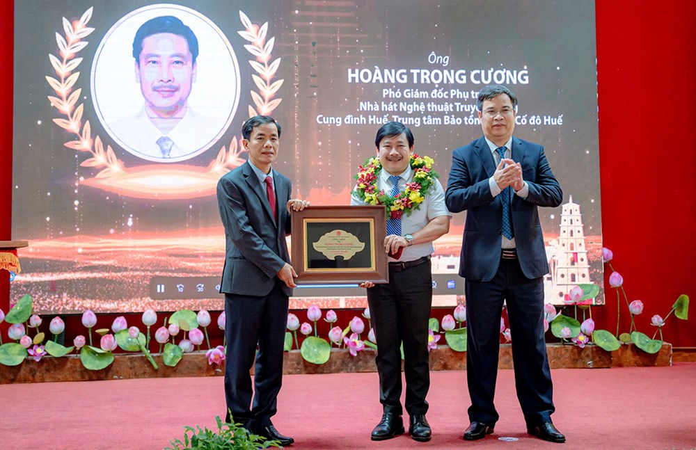 Thừa Thiên Huế vinh danh 10 công dân tiêu biểu - ảnh 2