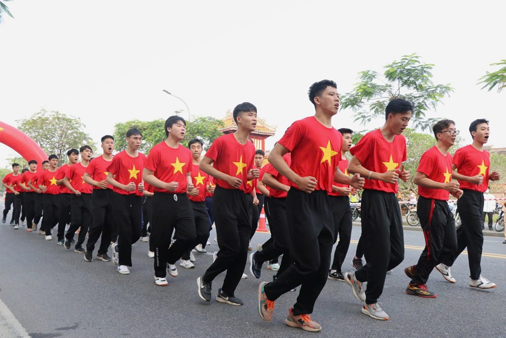 Thành phố Huế: Gần 1.800 người tham gia Ngày chạy Olympic vì sức khỏe toàn dân - ảnh 3